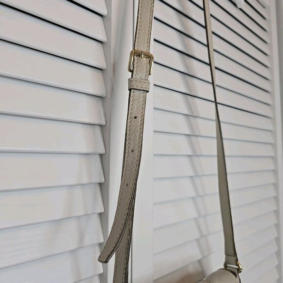 MICHAEL KORS Charlton Leather Mini Crossbody Bag Cream Gold Tone Hardware Preppy - Picture 6 of 12